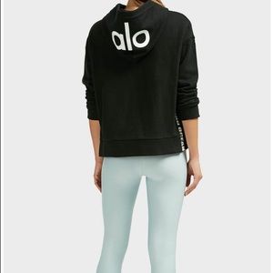 ALO yoga vaunt hoodie SMALL